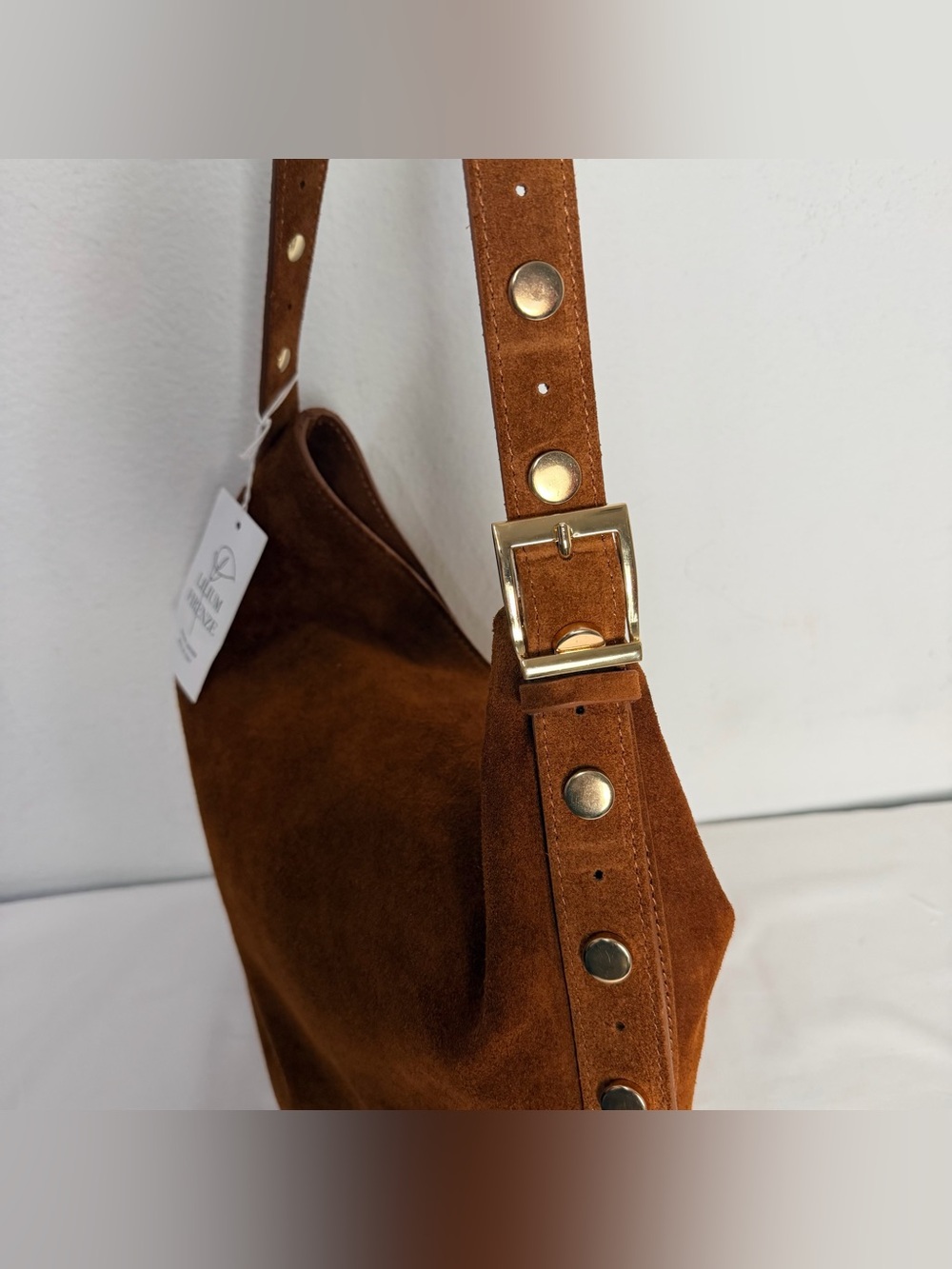 Lilium Firenze Suede Bucket Shoulder Bag in cognac - Picture 6 of 9